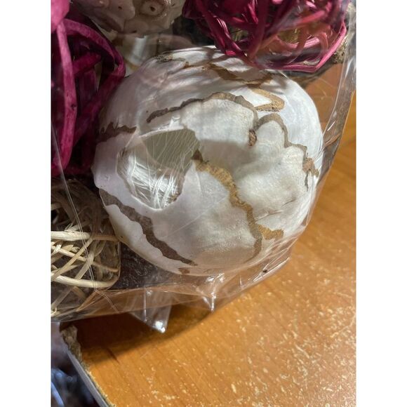 Exotic Dried Organic Decorative Spheres - Picture 5 of 5